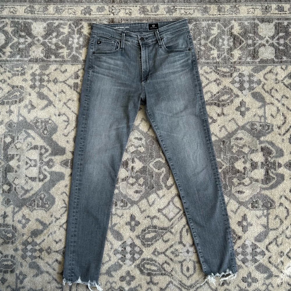 🩶 AG Farrah Skinny Gray Ankle Jeans with Raw Hem